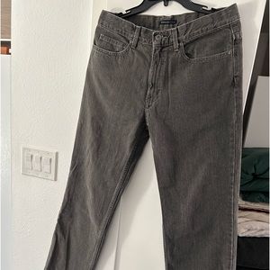 Men’s Van Heusen gray jeans, 32 x 30